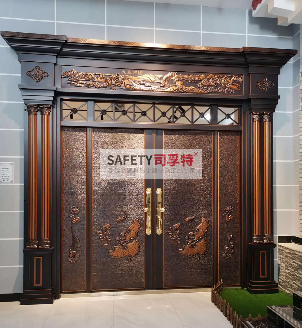 別墅大門用什么材質(zhì)好？[別墅銅門，鋁藝別墅大門](圖2)